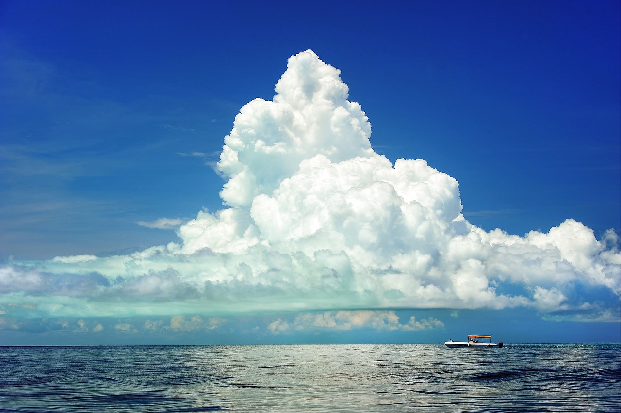 sea, horizon, cloudy-84629.jpg